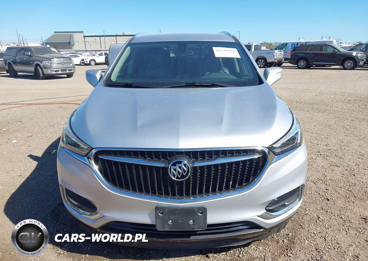 2018 Buick Enclave Essence VIN:5GAERBKW9JJ210005 - 12