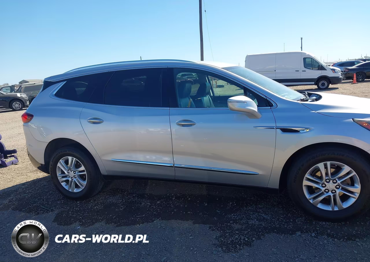 2018 Buick Enclave Essence VIN:5GAERBKW9JJ210005 - 13