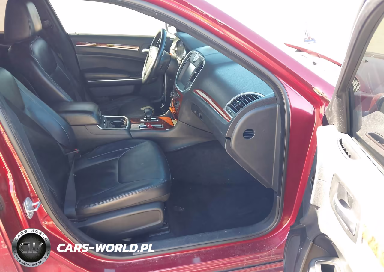 2014 Chrysler 300 VIN:2C3CCAAG6EH156752 - 5