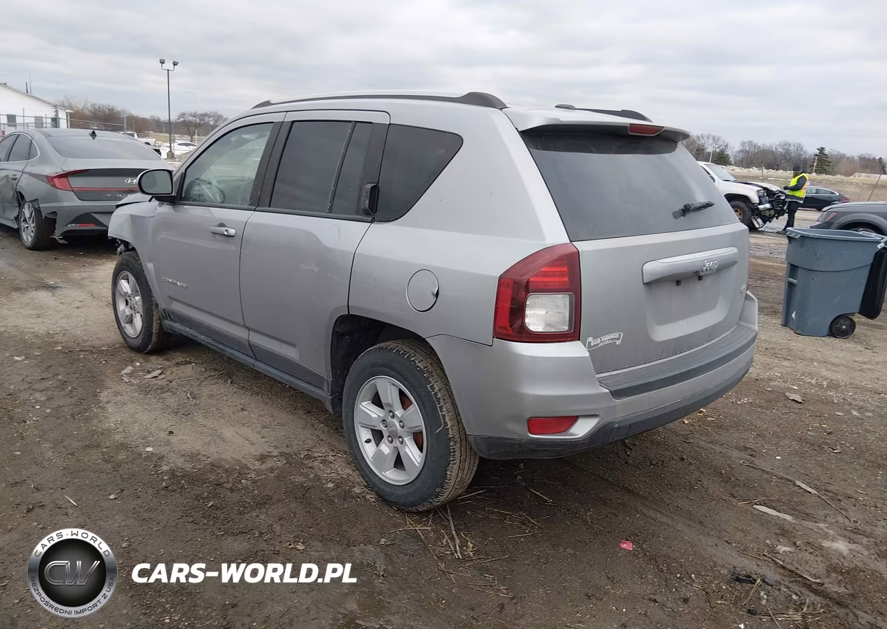 2017 Jeep Compass Latitude Fwd VIN:1C4NJCEA8HD206726 - 3