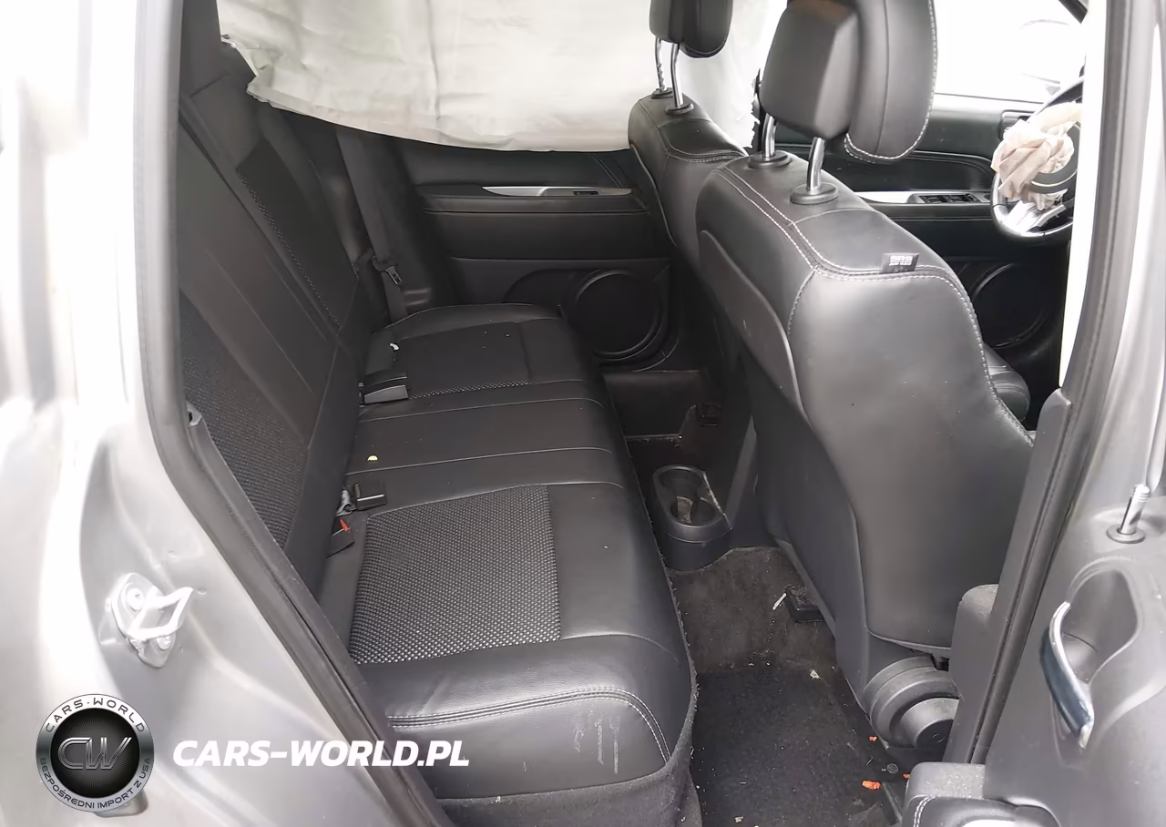 2017 Jeep Compass Latitude Fwd VIN:1C4NJCEA8HD206726 - 8