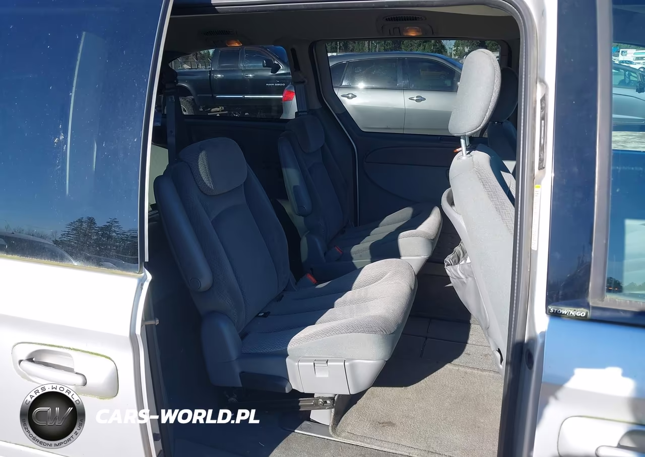 2005 Dodge Grand Caravan Sxt VIN:2D4GP44L55R382581 - 8