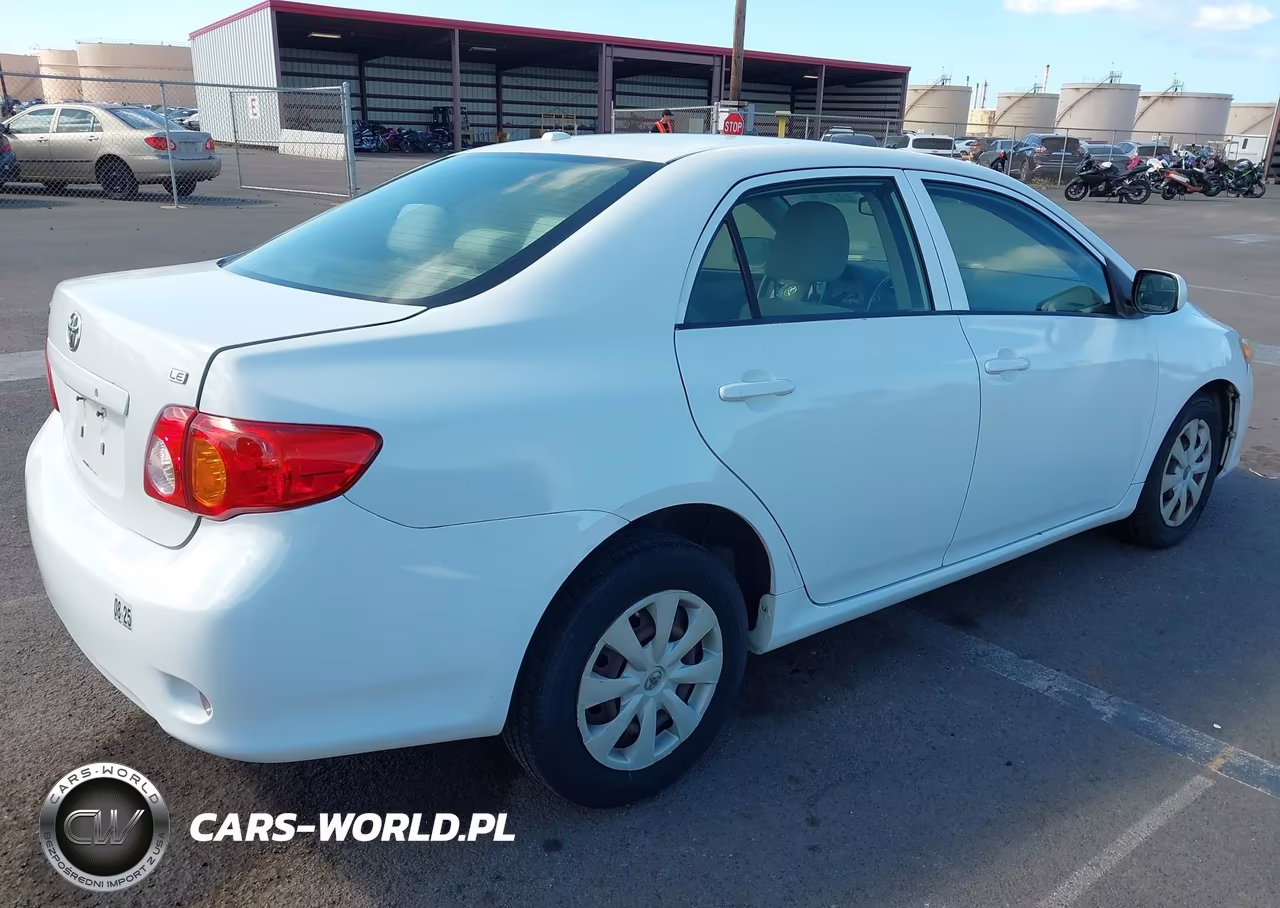 2010 Toyota Corolla Le VIN:JTDBU4EE1AJ058882 - 4