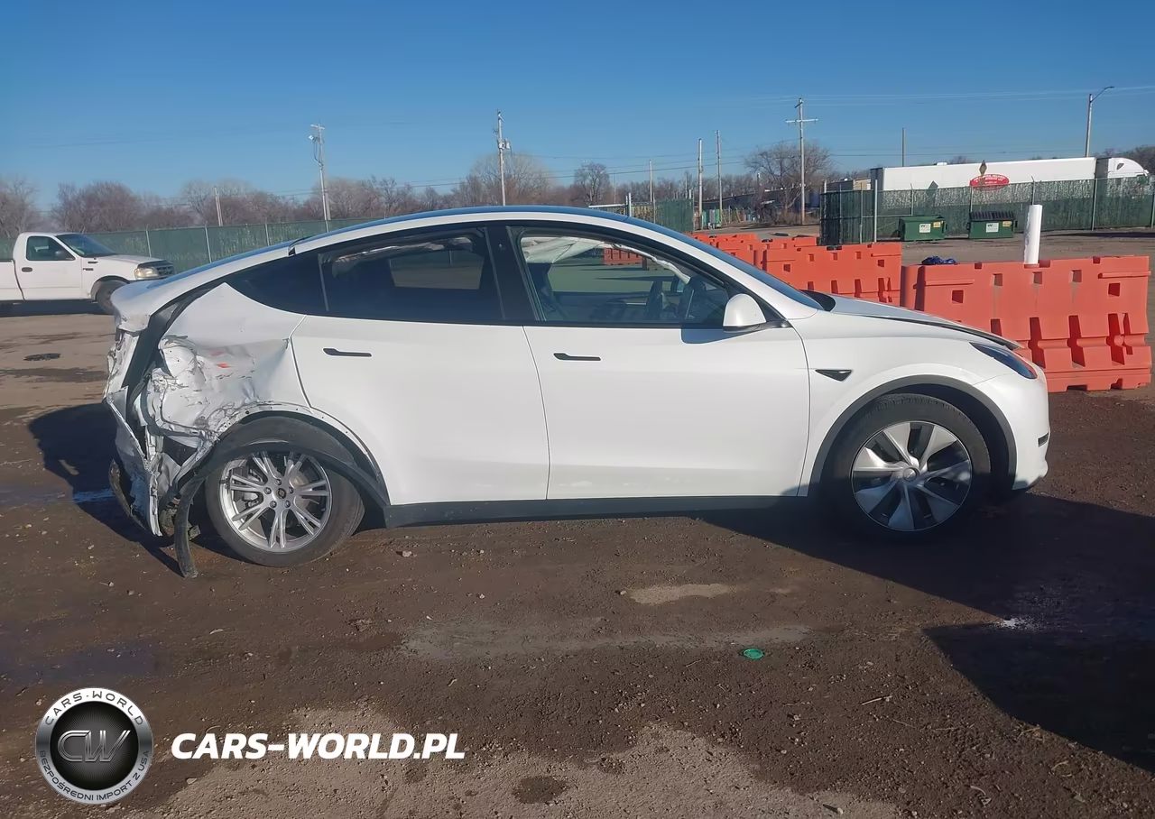 2023 Tesla Model Y Awd-Long Range Dual Motor All-Wheel Drive VIN:7SAYGDEE7PF763237 - 13