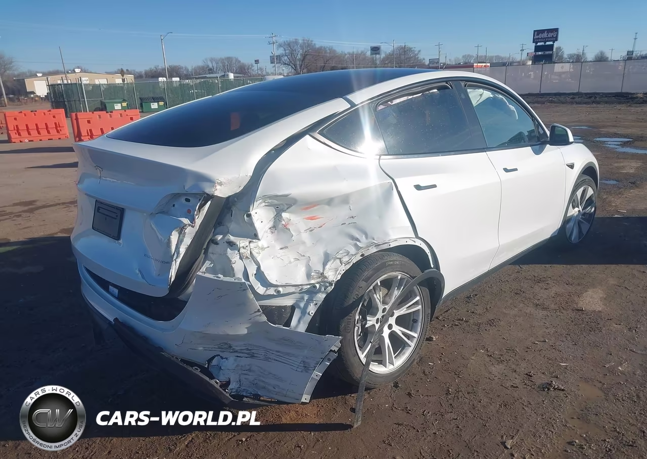 2023 Tesla Model Y Awd-Long Range Dual Motor All-Wheel Drive VIN:7SAYGDEE7PF763237 - 4