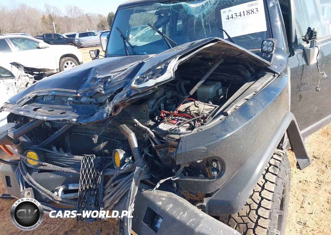 2014 Toyota Fj Cruiser VIN:JTEBU4BF2EK203324 - 17