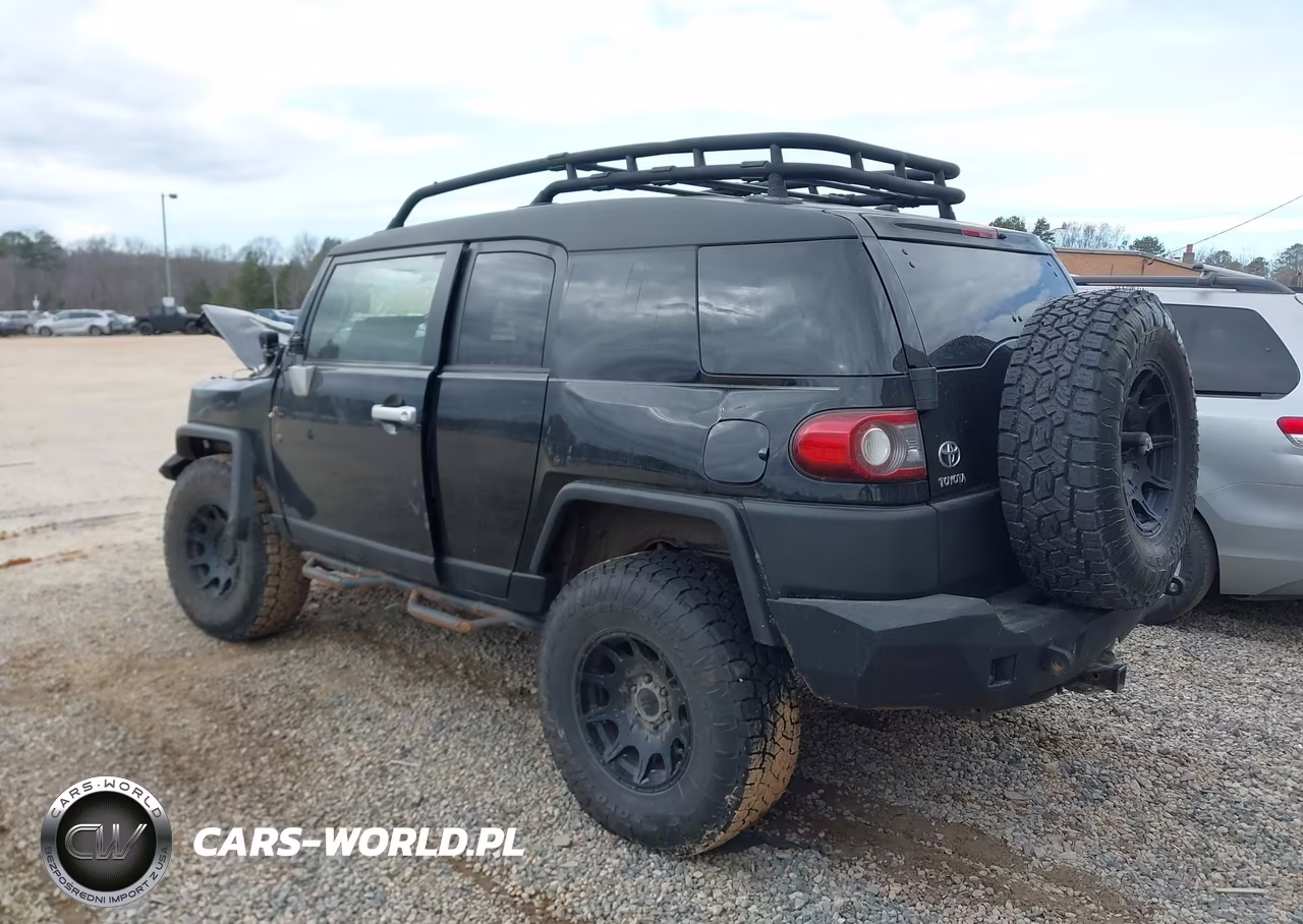 2014 Toyota Fj Cruiser VIN:JTEBU4BF2EK203324 - 3