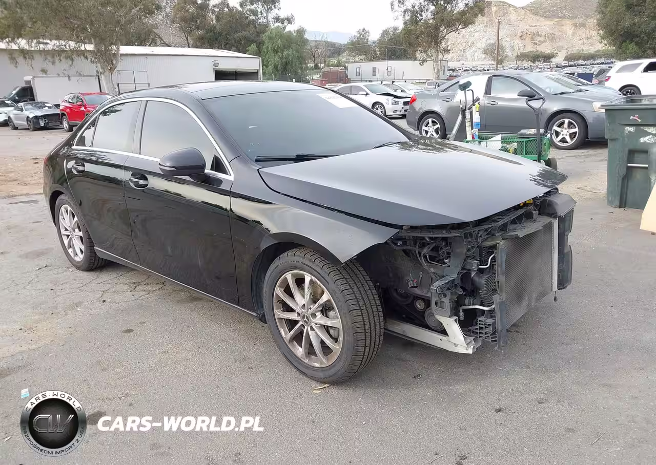 2021 Mercedes-Benz A 220