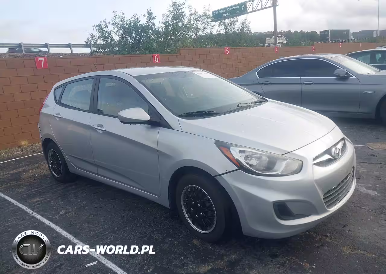 2014 Hyundai Accent Gs