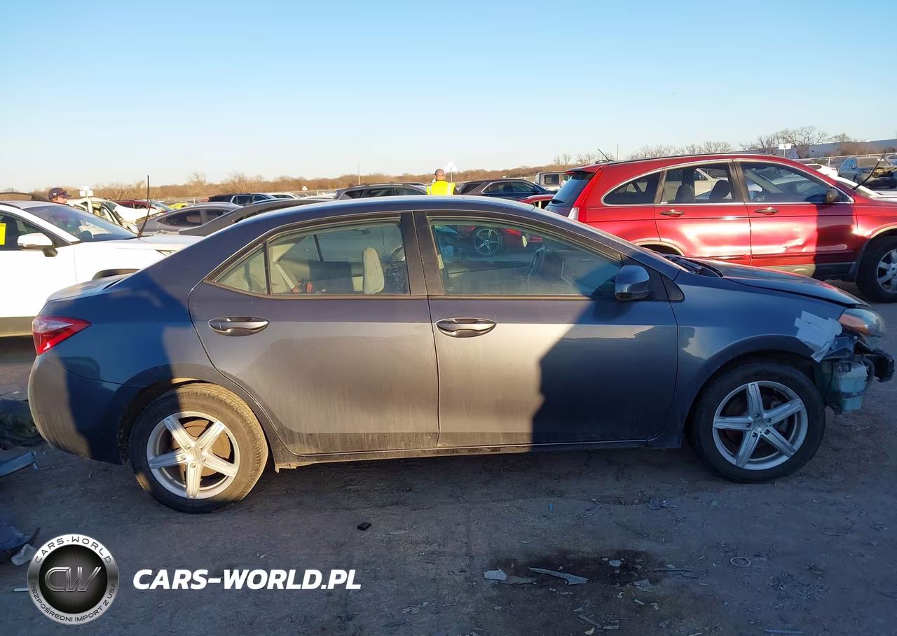 2019 Toyota Corolla Le VIN:2T1BURHE2KC181113 - 14