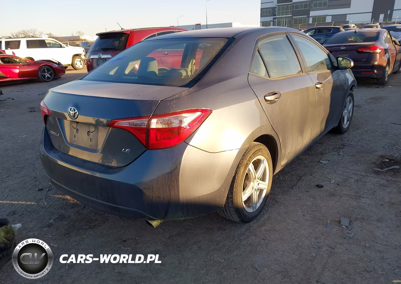 2019 Toyota Corolla Le VIN:2T1BURHE2KC181113 - 4