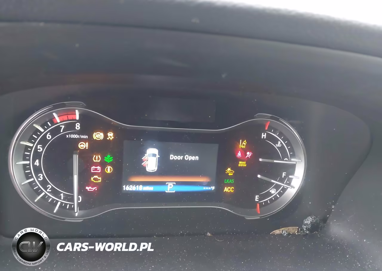 2018 Honda Pilot Touring VIN:5FNYF6H99JB000492 - 7