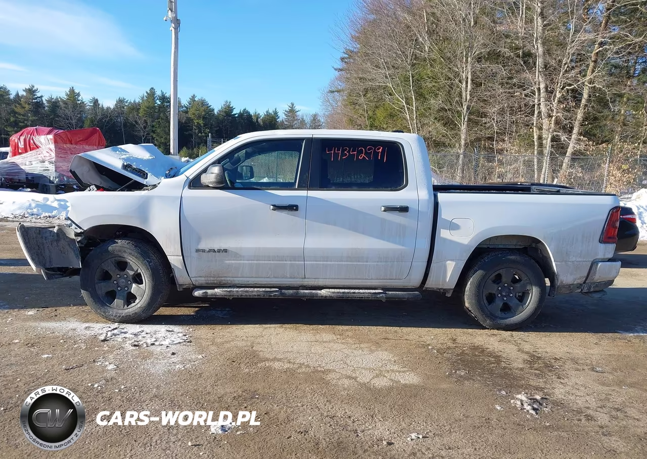 2025 Ram 1500 Tradesman 4X4 5'7 Box VIN:1C6RRFGG3SN698829 - 14