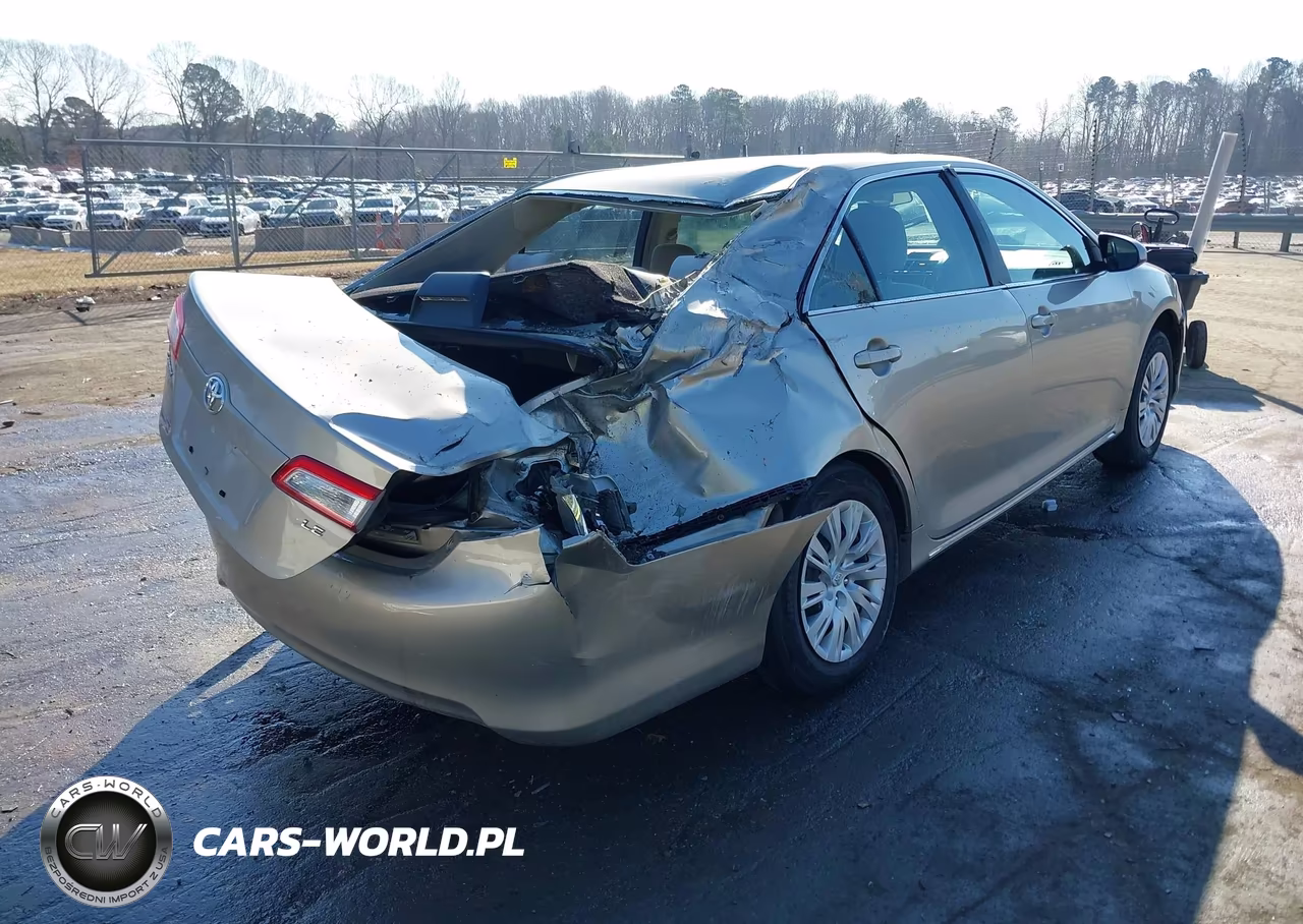 2013 Toyota Camry Le VIN:4T4BF1FK5DR323532 - 4