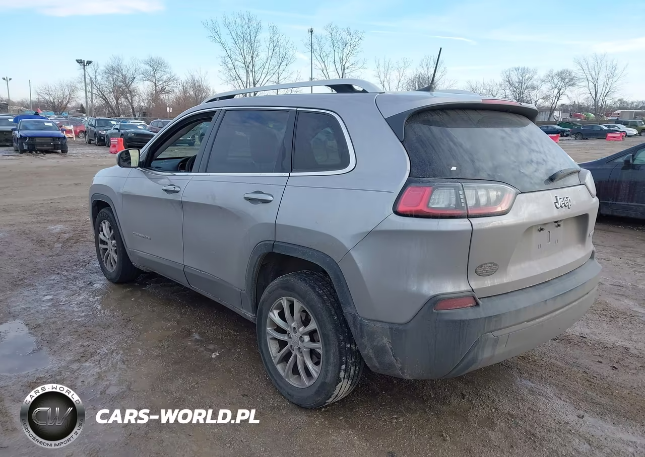 2019 Jeep Cherokee Latitude Fwd VIN:1C4PJLCB0KD134383 - 3