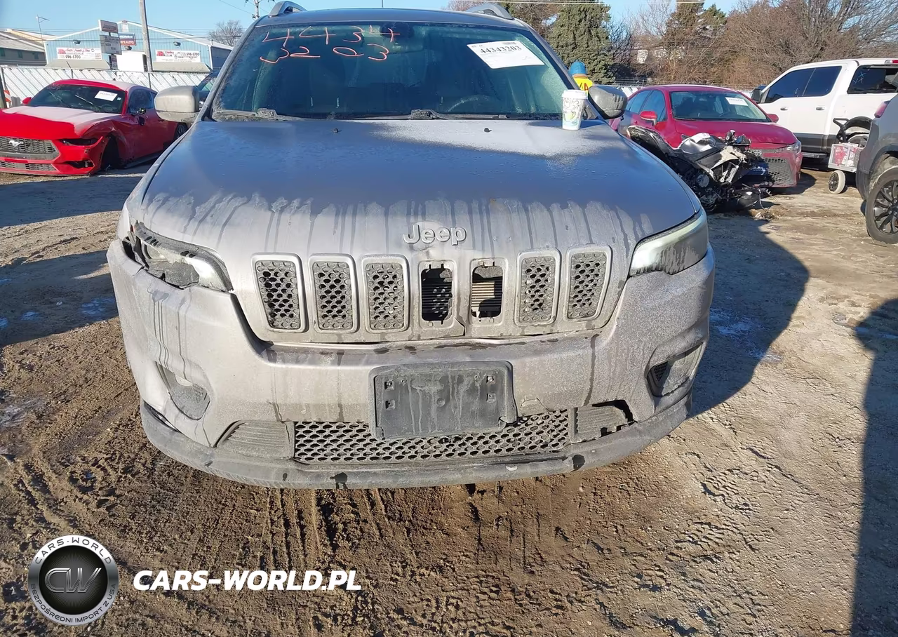 2019 Jeep Cherokee Latitude Fwd VIN:1C4PJLCB0KD134383 - 6