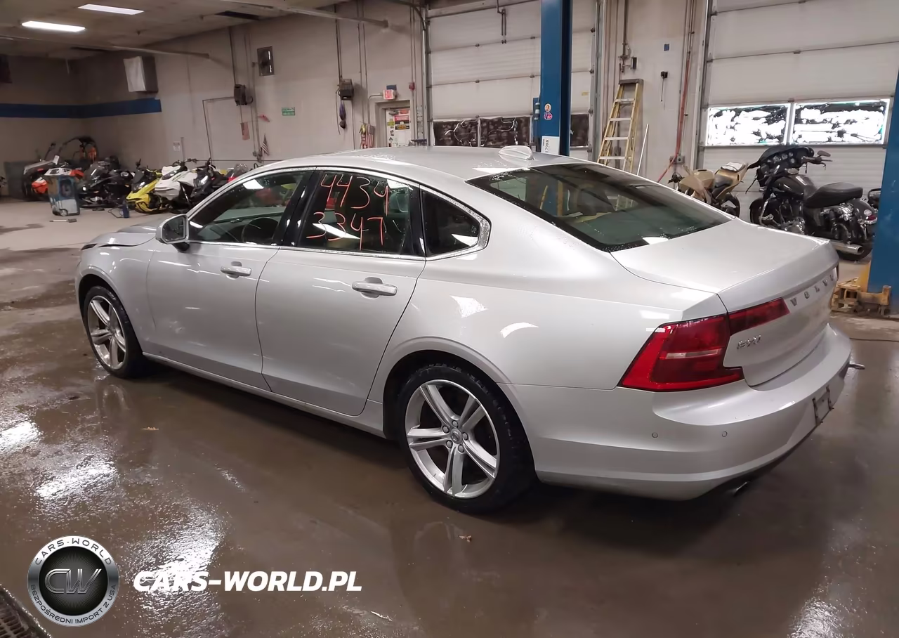 2017 Volvo S90 T5 Momentum VIN:YV1102AK4H1006867 - 3