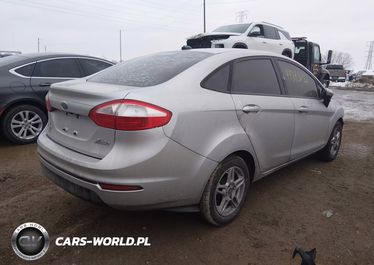 2018 Ford Fiesta Se VIN:3FADP4BJ2JM111311 - 4