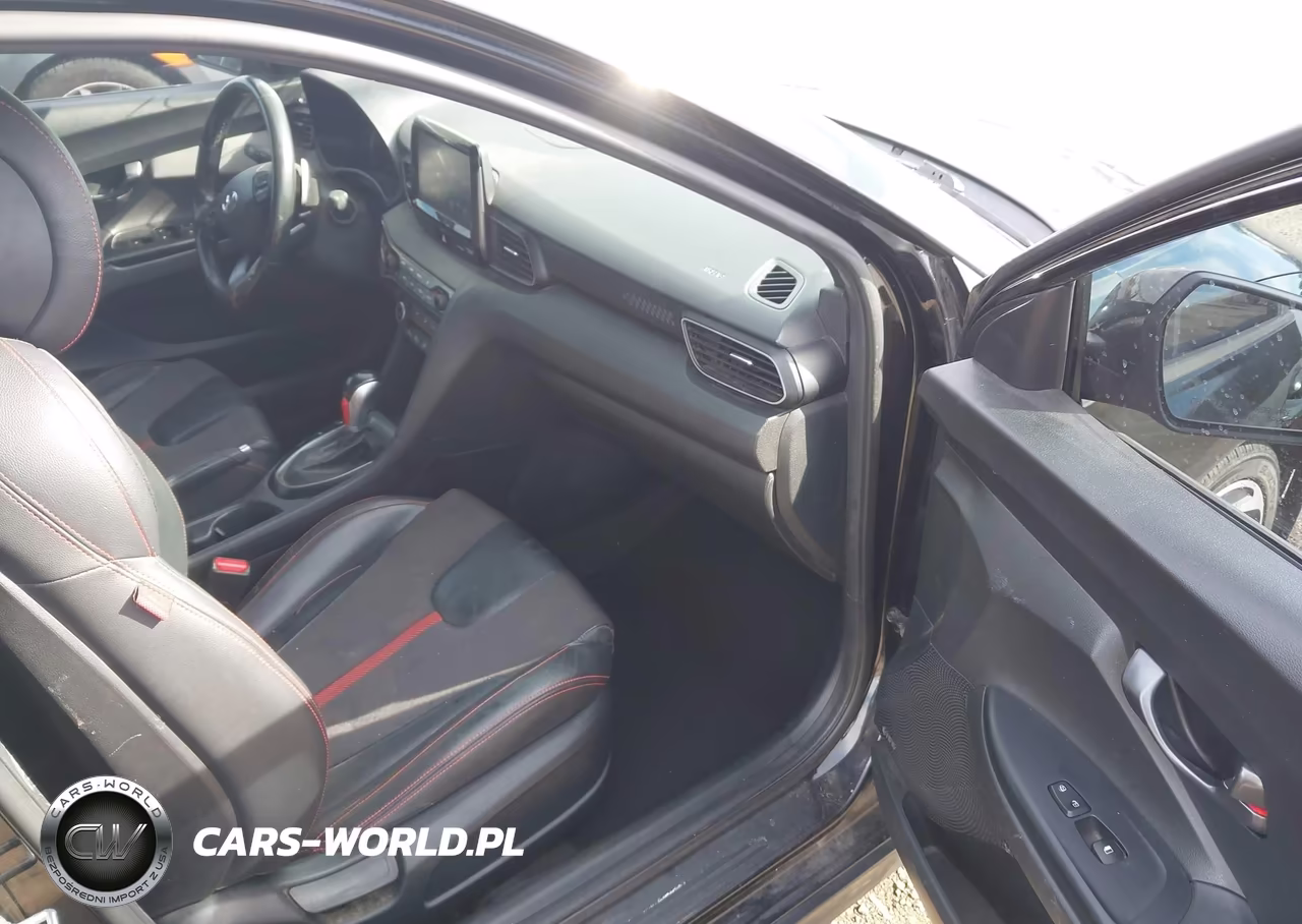 2019 Hyundai Veloster Turbo VIN:KMHTH6AB0KU009409 - 5