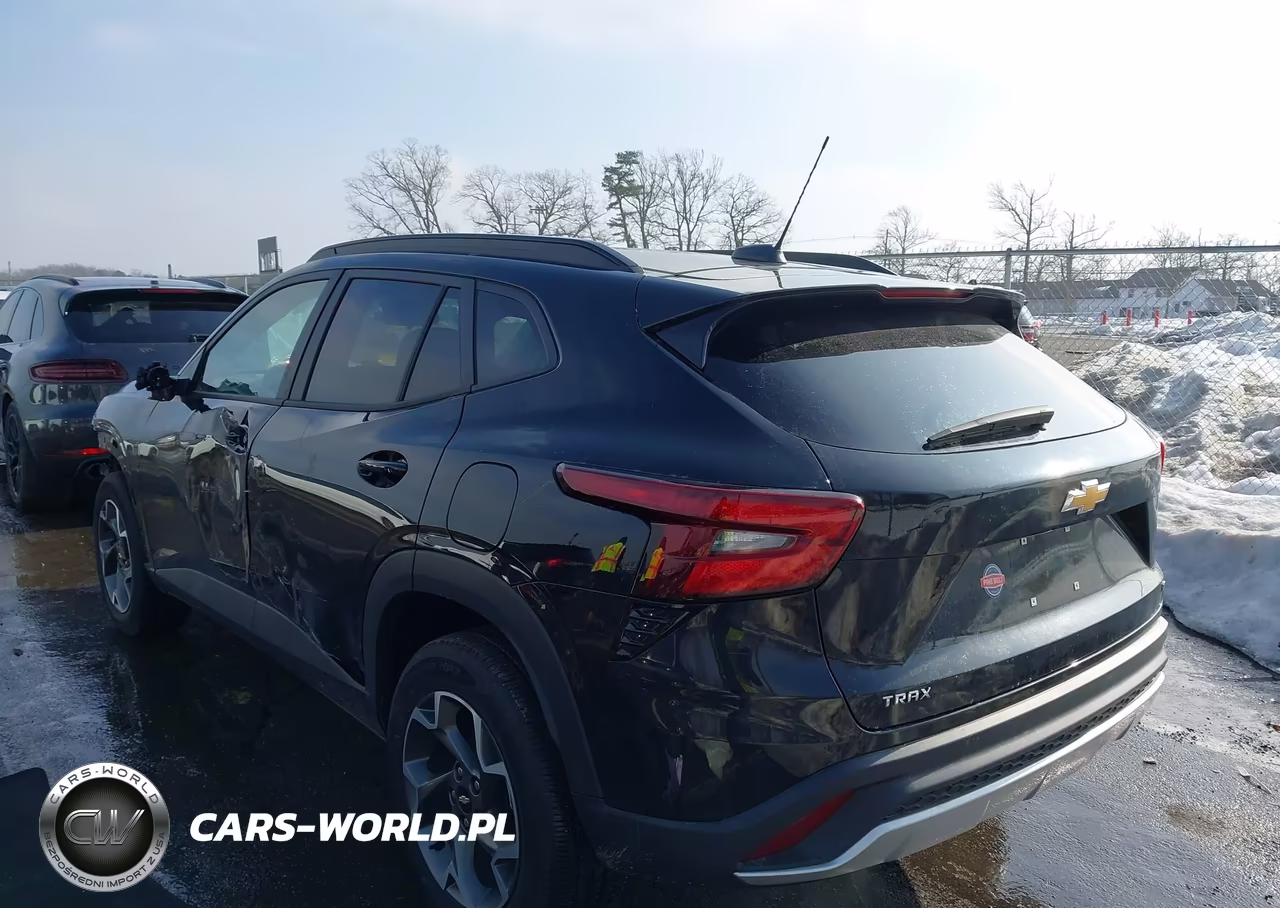 2025 Chevrolet Trax Fwd Lt VIN:KL77LHEP0SC114623 - 3