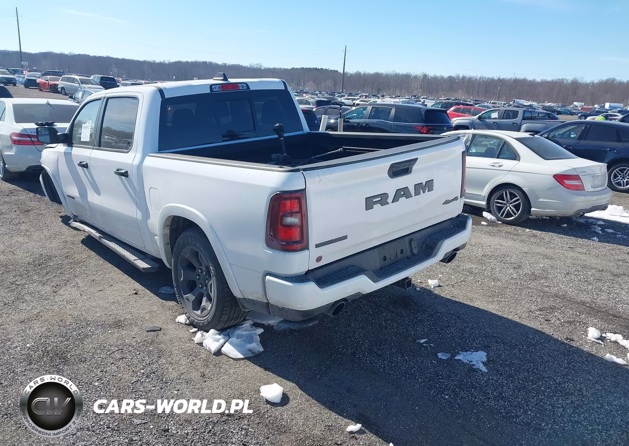 2025 Ram 1500 Big Horn 4X4 5'7 Box VIN:1C6SRFFP0SN533291 - 3