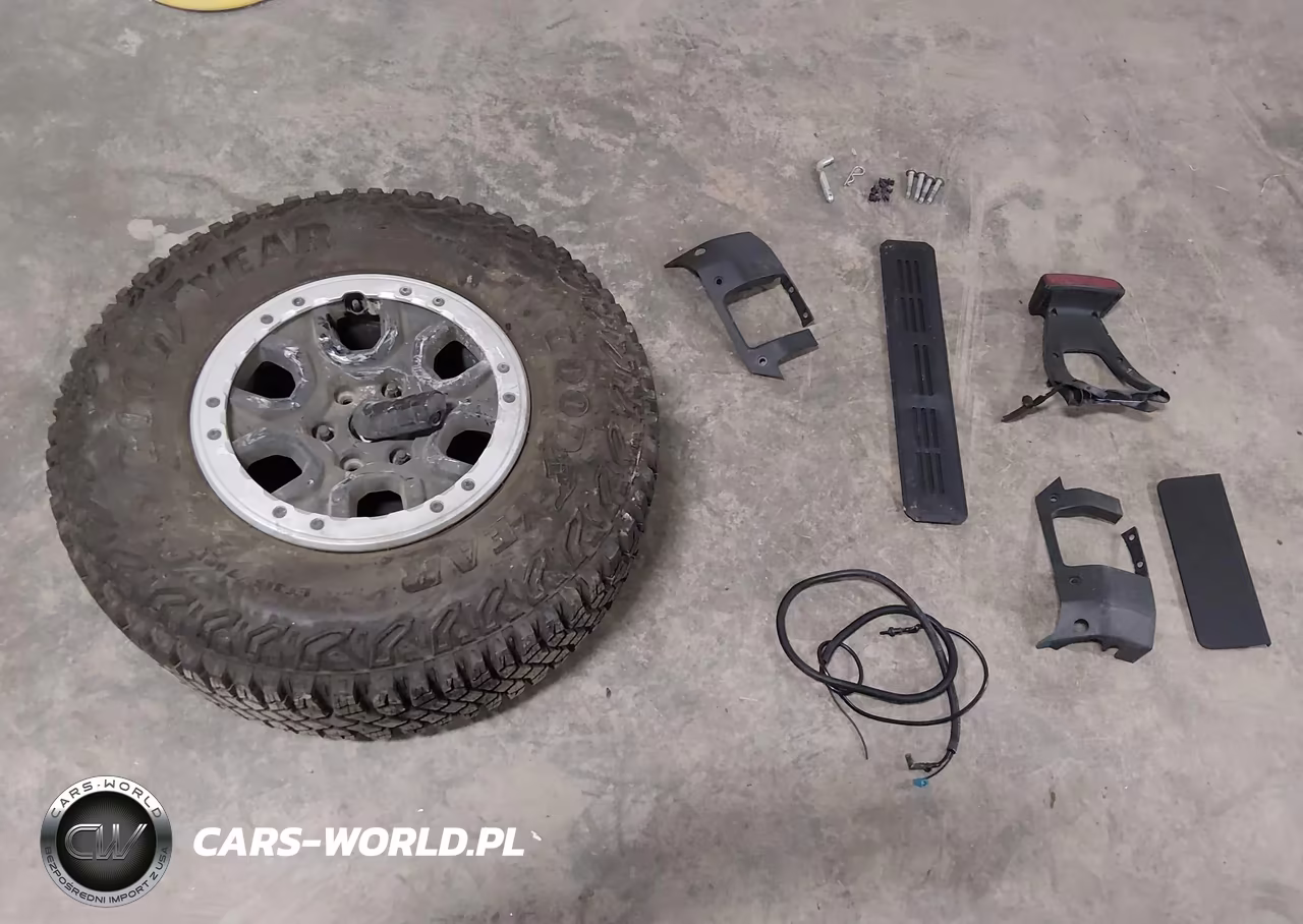 2024 Ford Bronco Badlands VIN:1FMEE9BP2RLA25656 - 12
