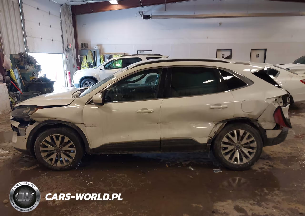 2021 Ford Escape Titanium VIN:1FMCU9J96MUA58031 - 14