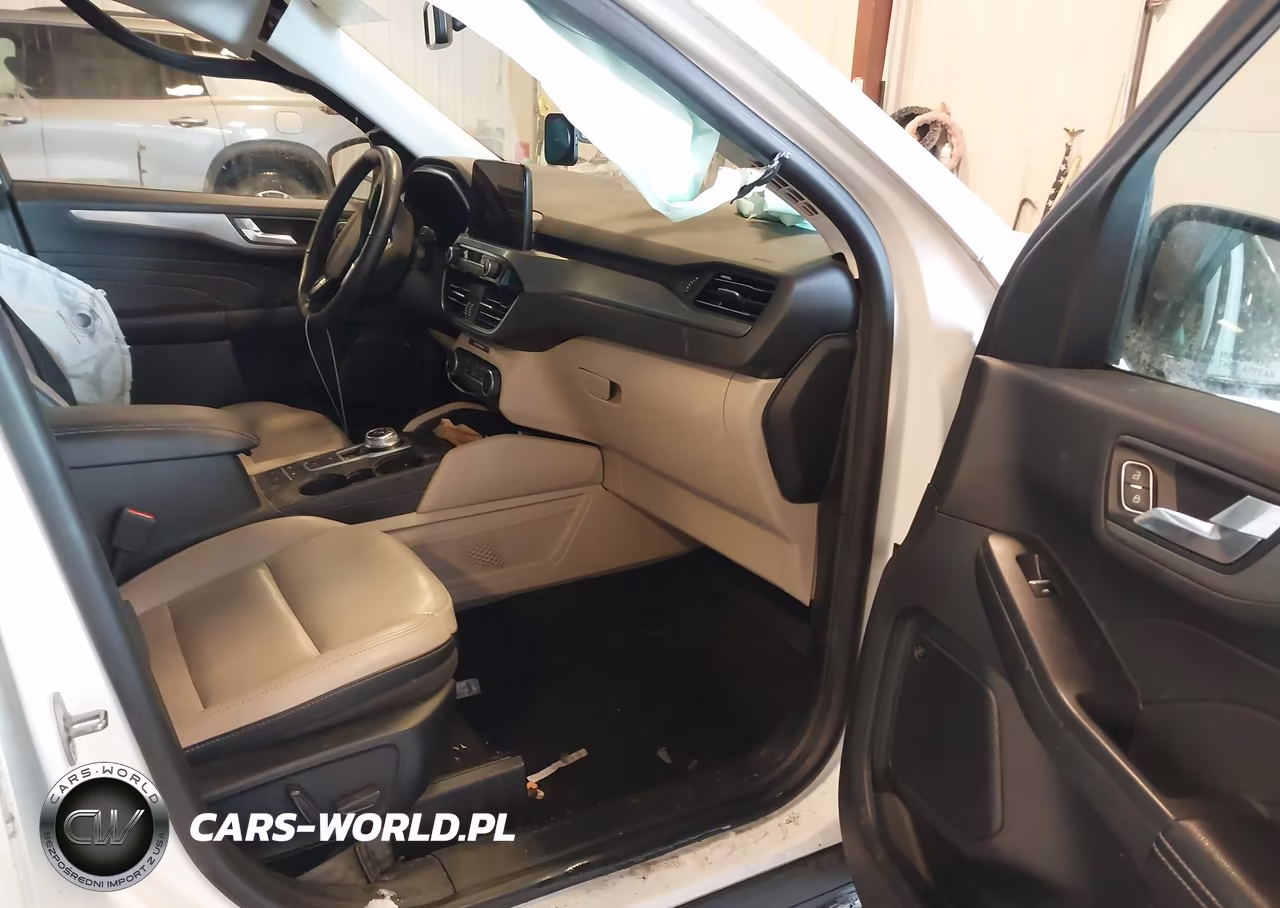 2021 Ford Escape Titanium VIN:1FMCU9J96MUA58031 - 5