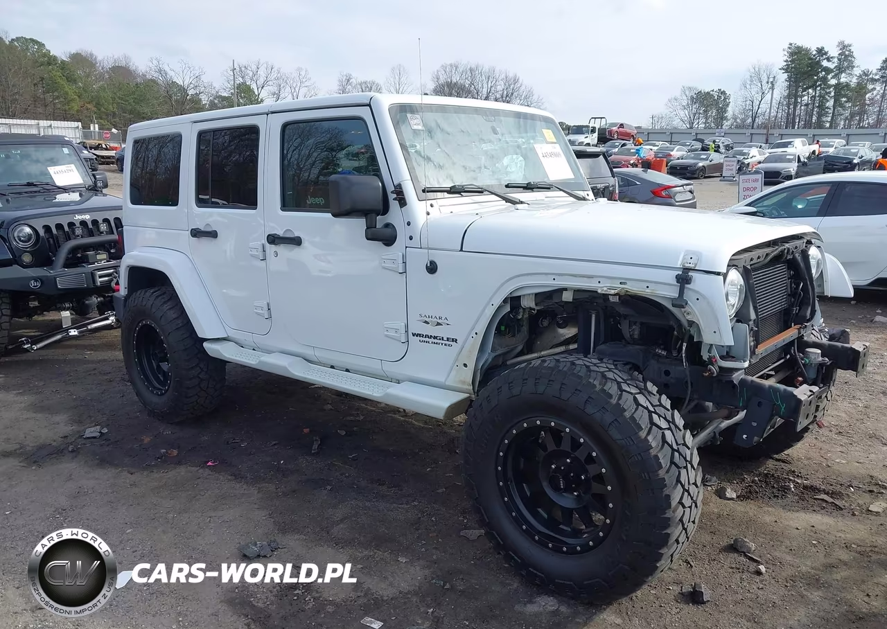 2017 Jeep Wrangler Unlimited Sahara 4X4 VIN:1C4BJWEG4HL587540 - 14