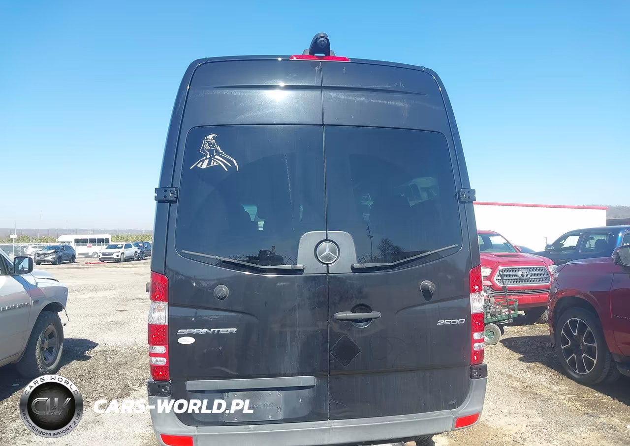 2018 Mercedes-Benz Sprinter 2500 Standard Roof V6 VIN:8BRPE7CD7JE153310 - 17