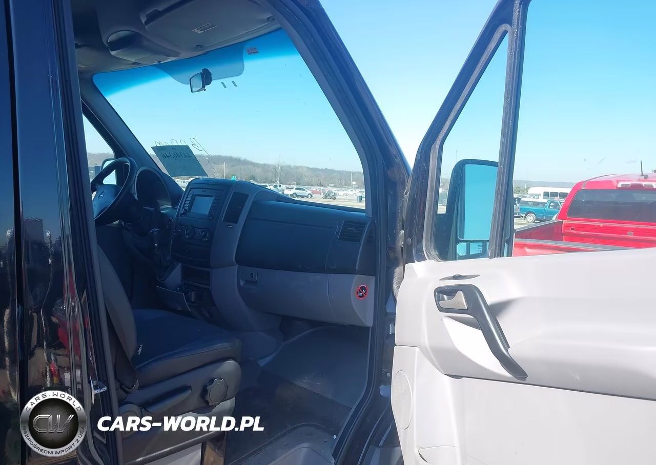 2018 Mercedes-Benz Sprinter 2500 Standard Roof V6 VIN:8BRPE7CD7JE153310 - 5