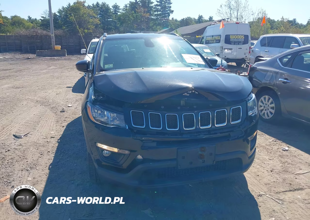 2018 Jeep Compass Latitude 4X4 VIN:3C4NJDBB7JT230826 - 12