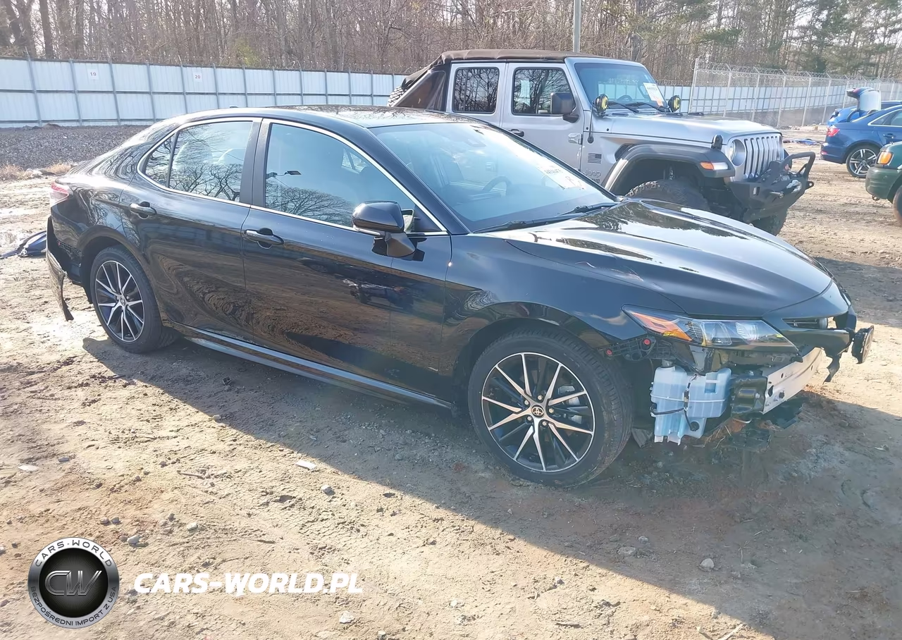 2022 Toyota Camry Se
