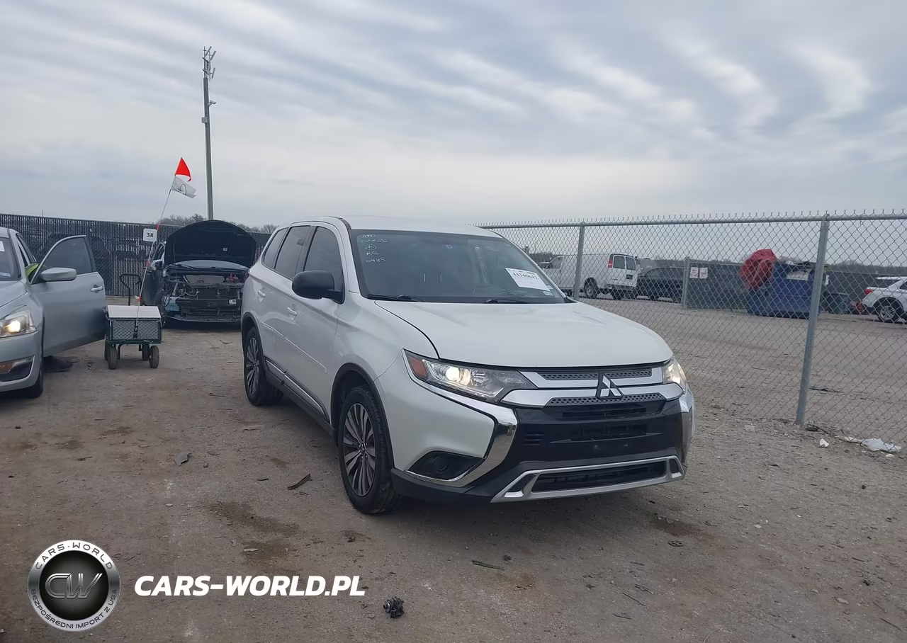 2019 Mitsubishi Outlander Es