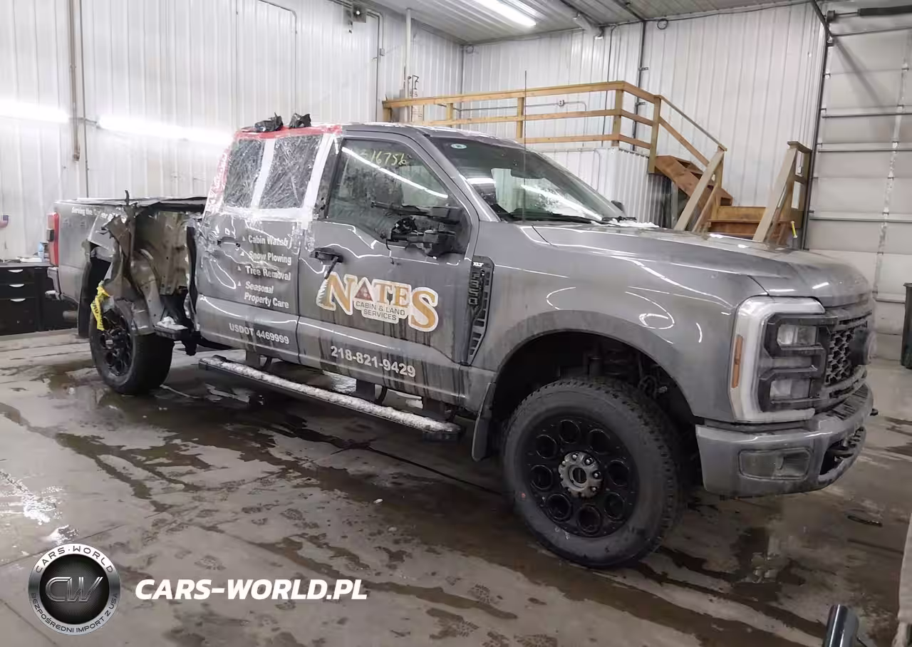 2025 Ford F-350 Xlt
