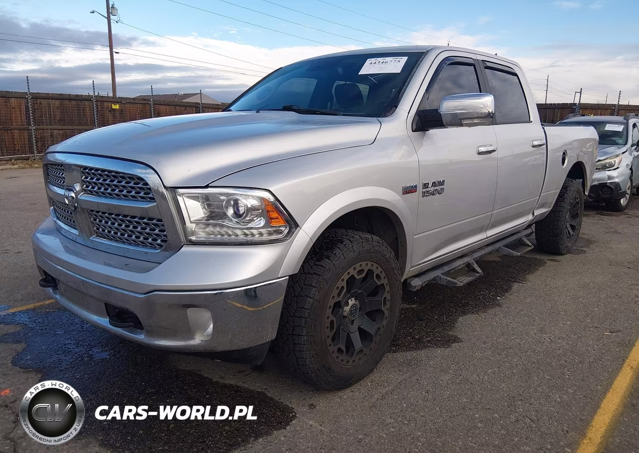 2018 Ram 1500 Laramie 4X4 6'4 Box VIN:1C6RR7VT5JS109494 - 2