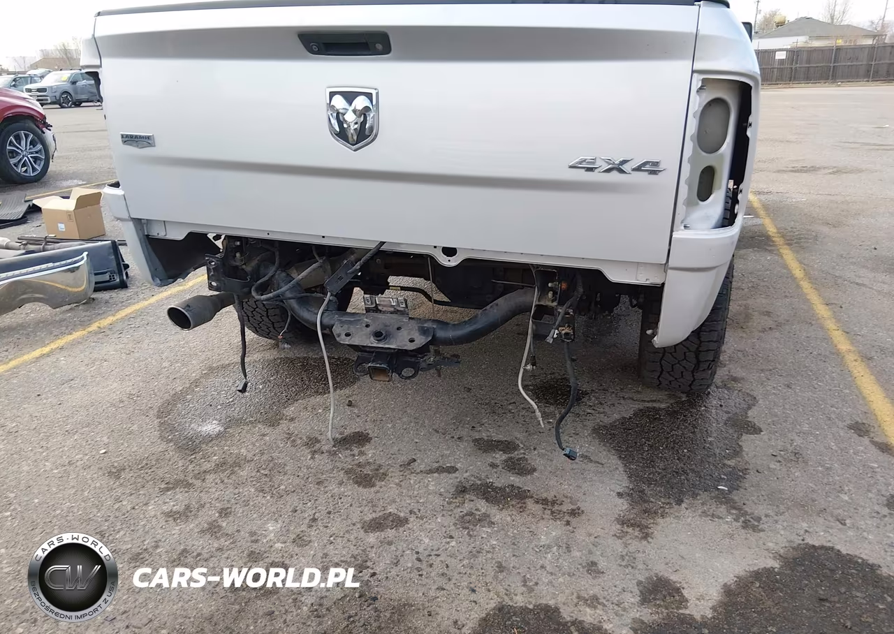 2018 Ram 1500 Laramie 4X4 6'4 Box VIN:1C6RR7VT5JS109494 - 6
