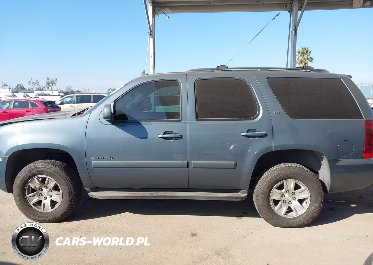 2008 Chevrolet Tahoe Ls VIN:1GNFC13C78J135972 - 15