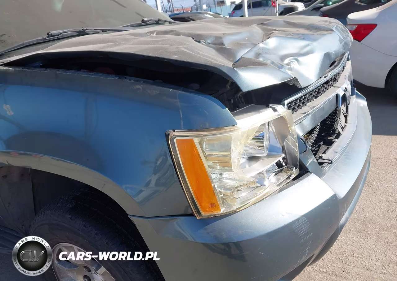 2008 Chevrolet Tahoe Ls VIN:1GNFC13C78J135972 - 18