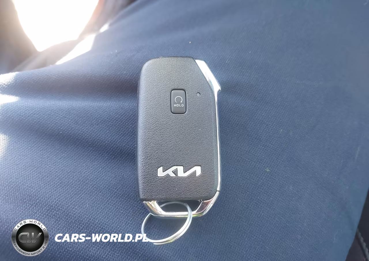 2025 Kia Seltos S VIN:KNDEU2AA1S7738221 - 11