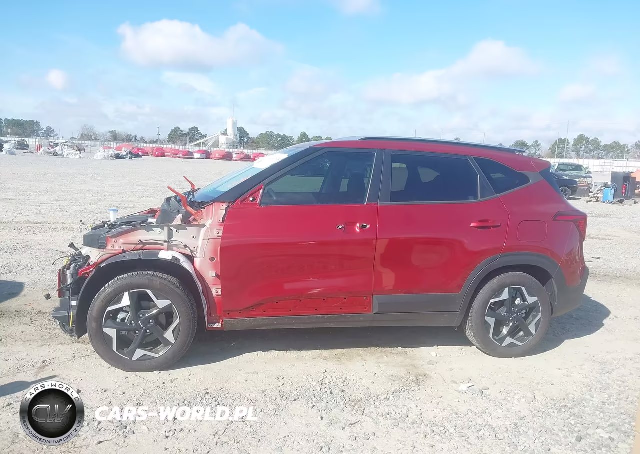 2025 Kia Seltos S VIN:KNDEU2AA1S7738221 - 14