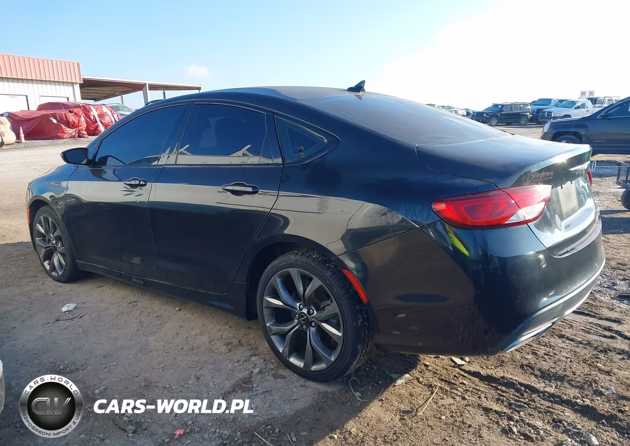 2015 Chrysler 200 S VIN:1C3CCCBG7FN642876 - 3