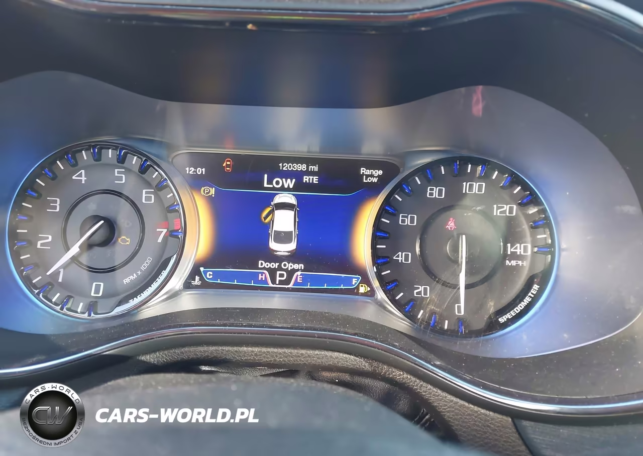 2015 Chrysler 200 S VIN:1C3CCCBG7FN642876 - 7
