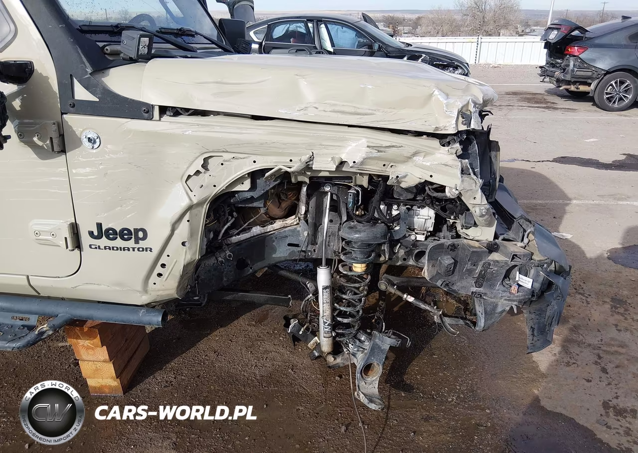 2020 Jeep Gladiator Sport S 4X4 VIN:1C6HJTAG7LL173697 - 6