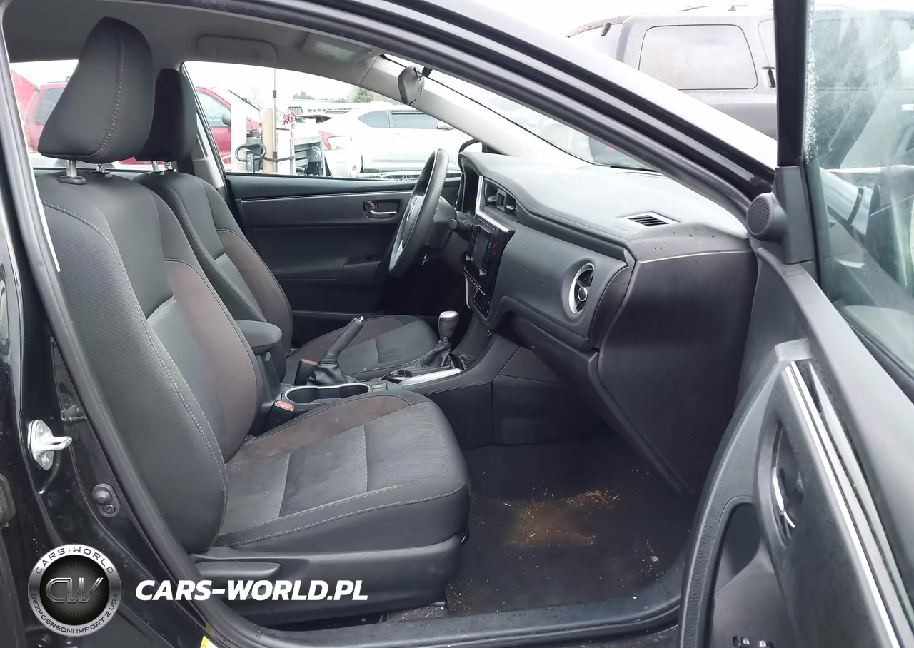 2018 Toyota Corolla Le VIN:2T1BURHE6JC115372 - 5