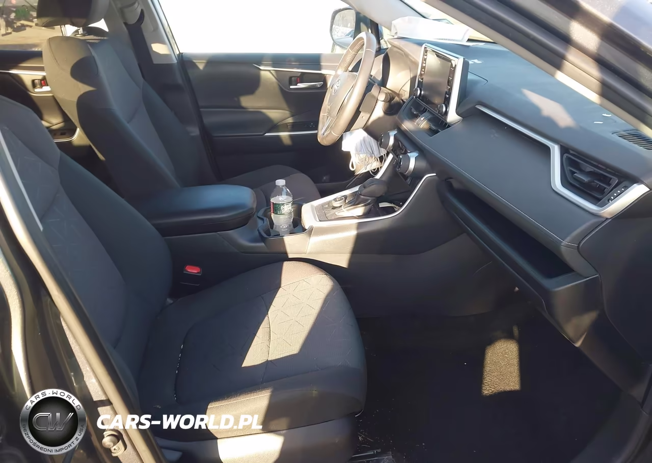 2019 Toyota Rav4 Hybrid Xle VIN:2T3RWRFV6KW017087 - 5