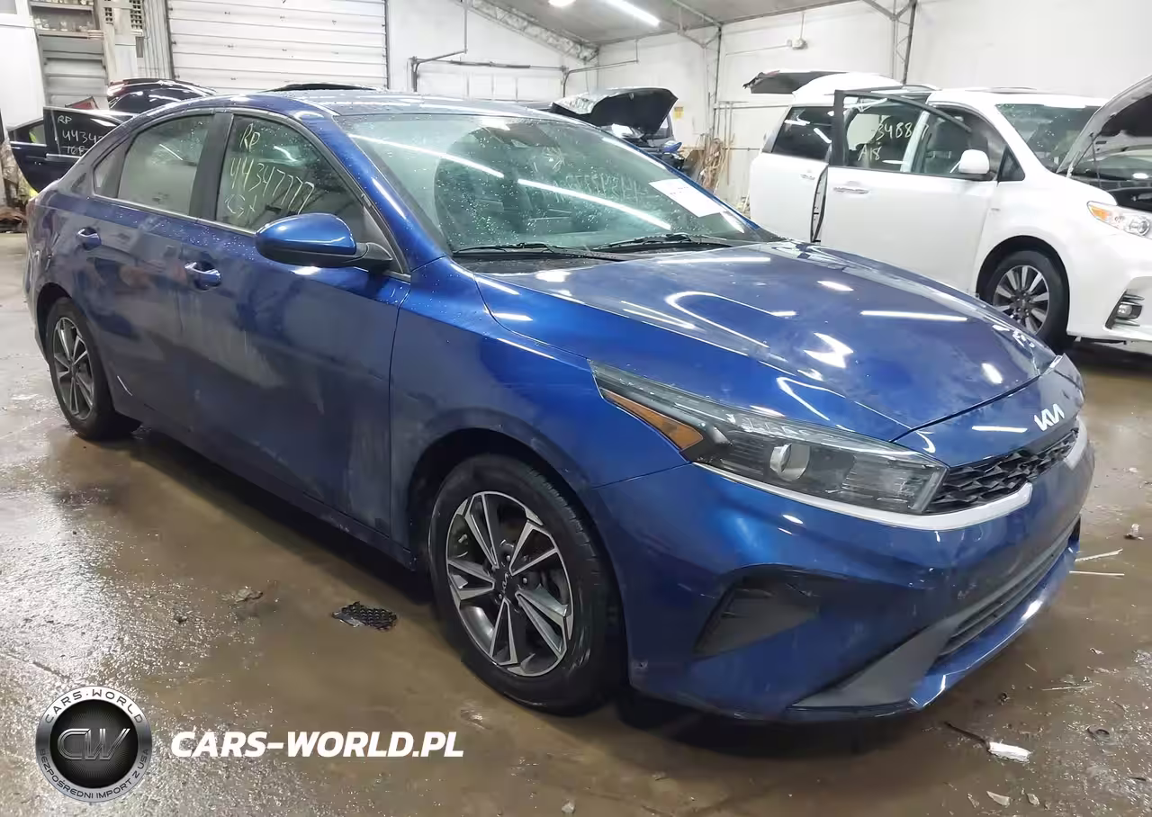 2023 Kia Forte Lxs
