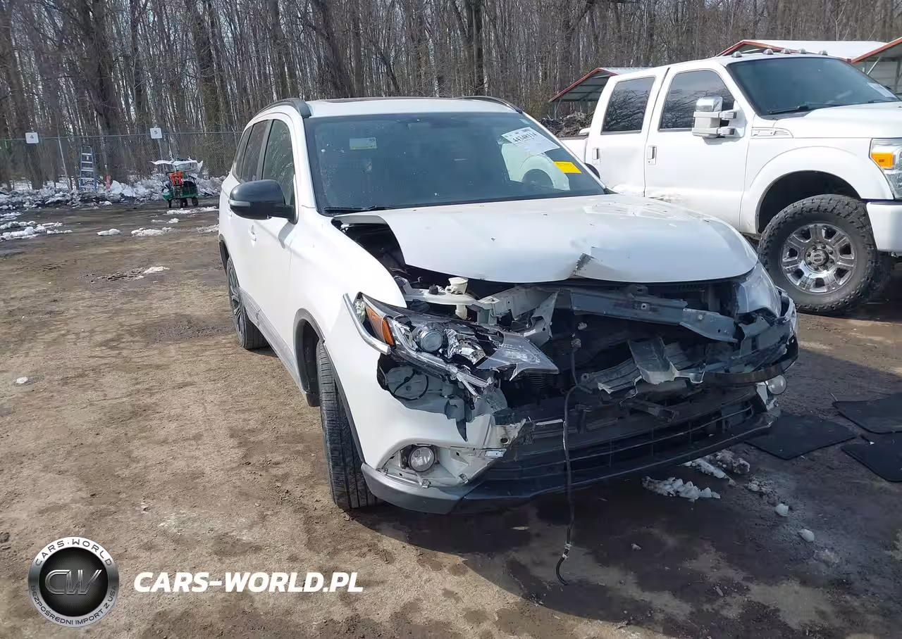 2018 Mitsubishi Outlander Le