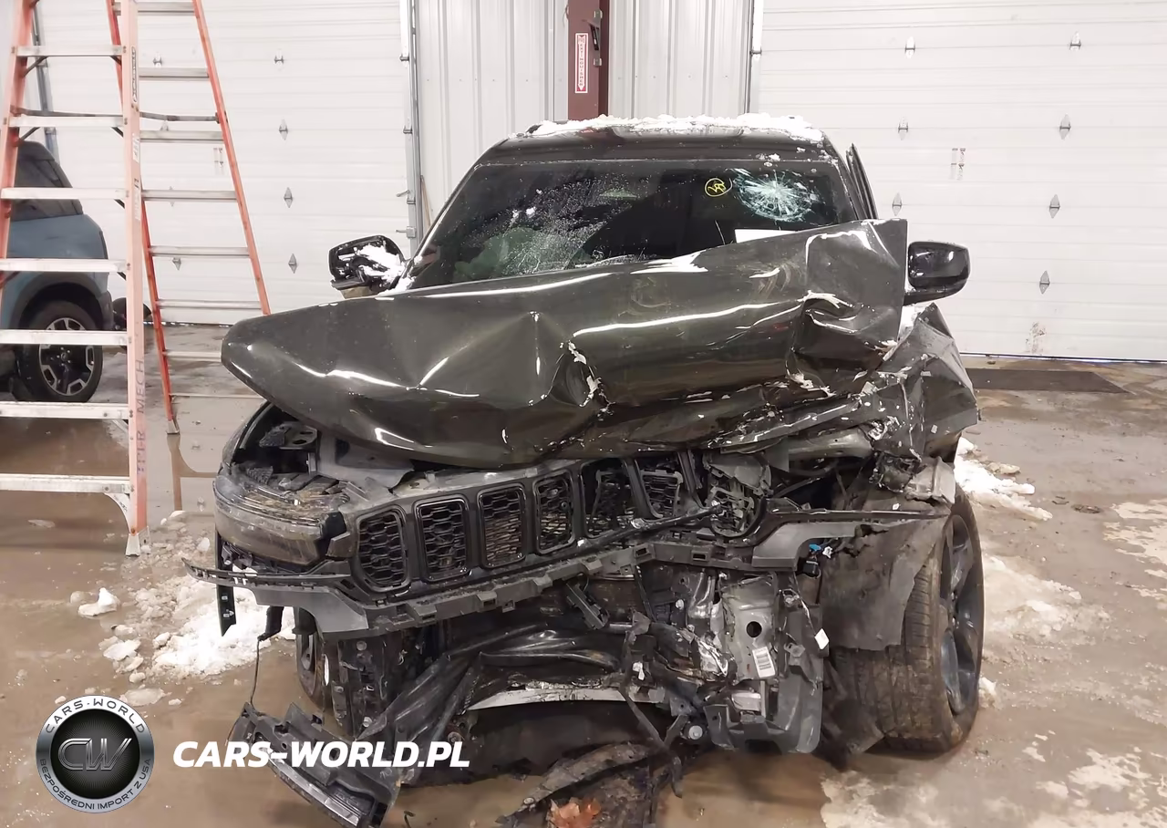 2023 Jeep Grand Cherokee L Limited 4X4 VIN:1C4RJKBGXP8101424 - 11