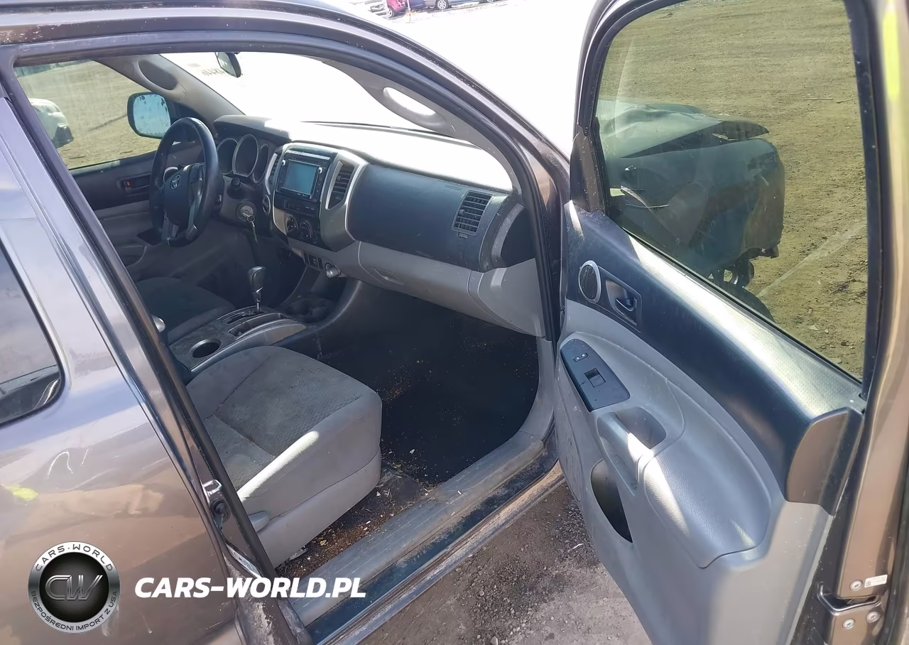 2014 Toyota Tacoma VIN:5TFUX4EN6EX026366 - 5